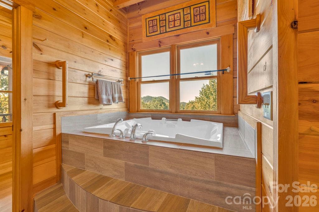 Single Family Residence at 334 Scenic Vista Drive, Nebo, photo 15 of 48