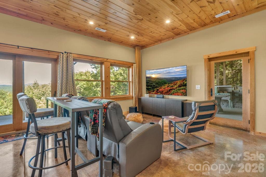 Single Family Residence at 334 Scenic Vista Drive, Nebo, photo 25 of 48