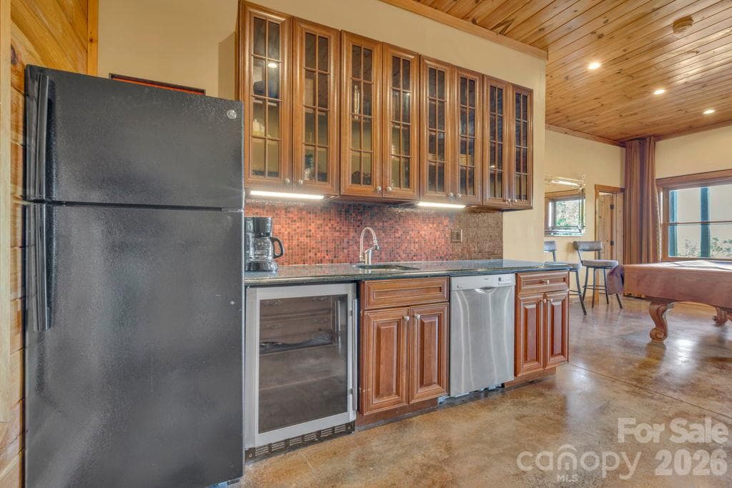 Single Family Residence at 334 Scenic Vista Drive, Nebo, photo 26 of 48
