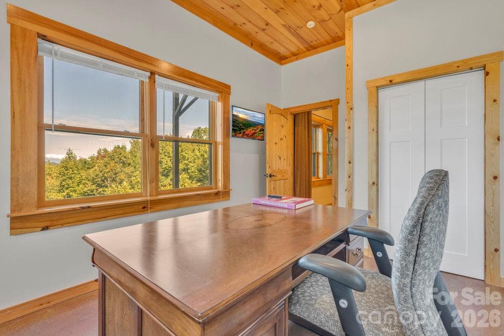 Single Family Residence at 334 Scenic Vista Drive, Nebo, photo 28 of 48