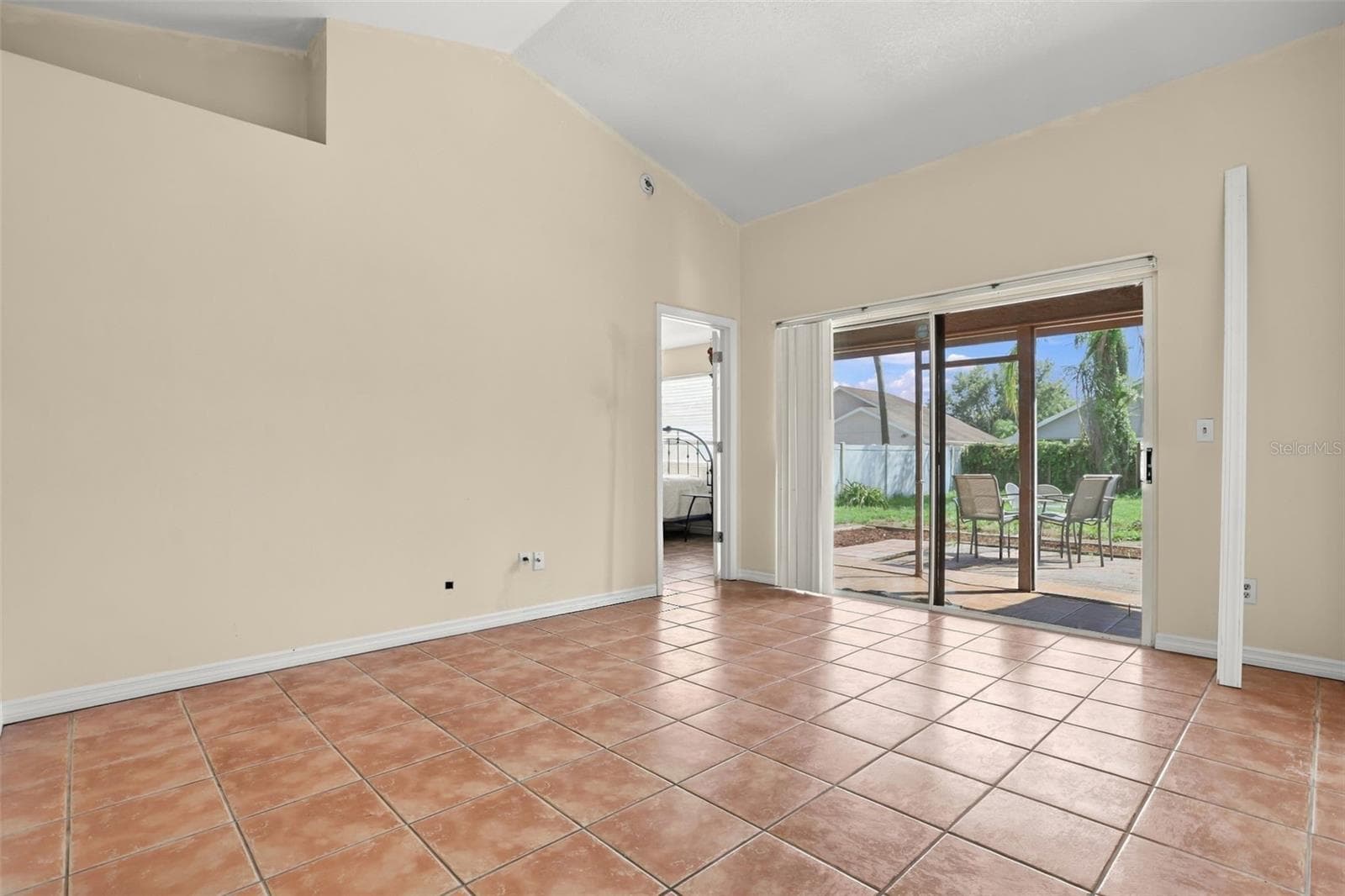 Single Family Residence at 2507 DOVETAIL DR, OCOEE, photo 4 of 28
