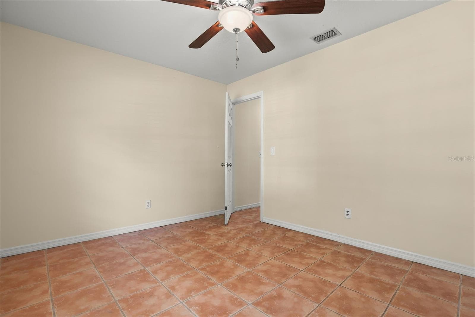 Single Family Residence at 2507 DOVETAIL DR, OCOEE, photo 14 of 28