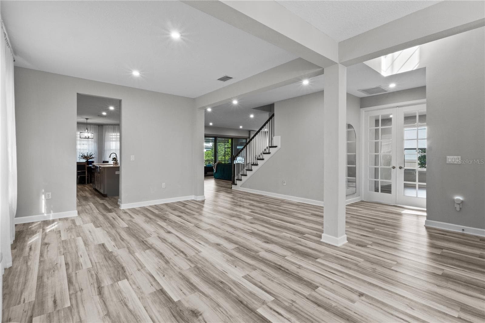 Single Family Residence at 9113 LUNA LN, SARASOTA, photo 12 of 95