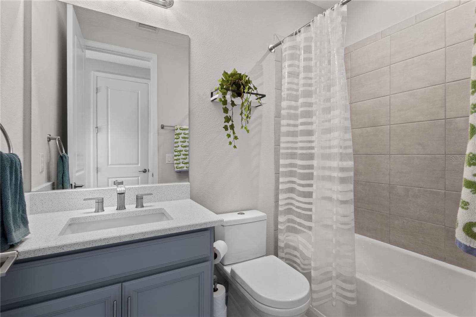 Guest Bathroom #1 - 9113 LUNA LN, SARASOTA