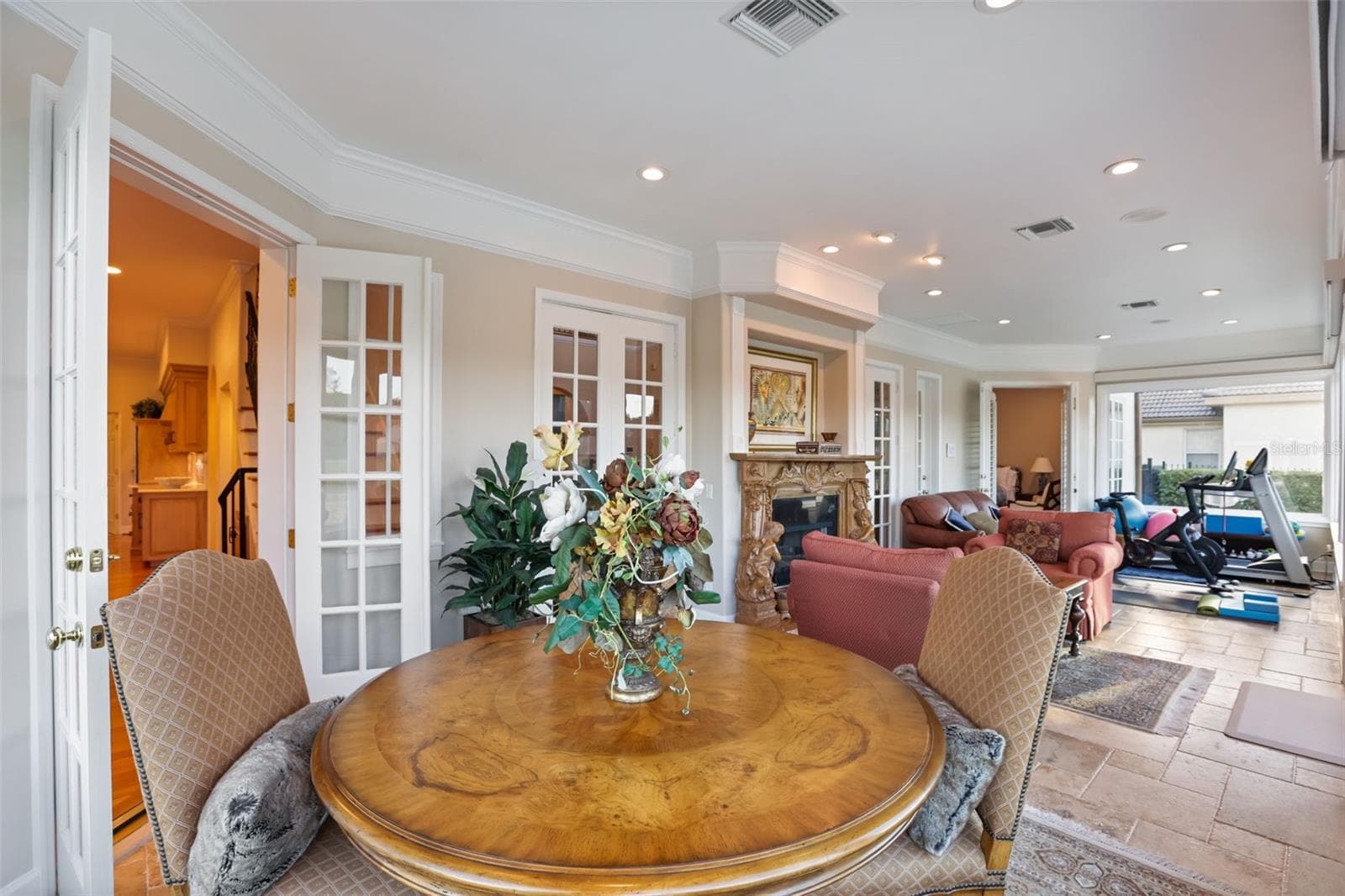 Single Family Residence at 1909 BELFORD CT, MAITLAND, photo 9 of 84