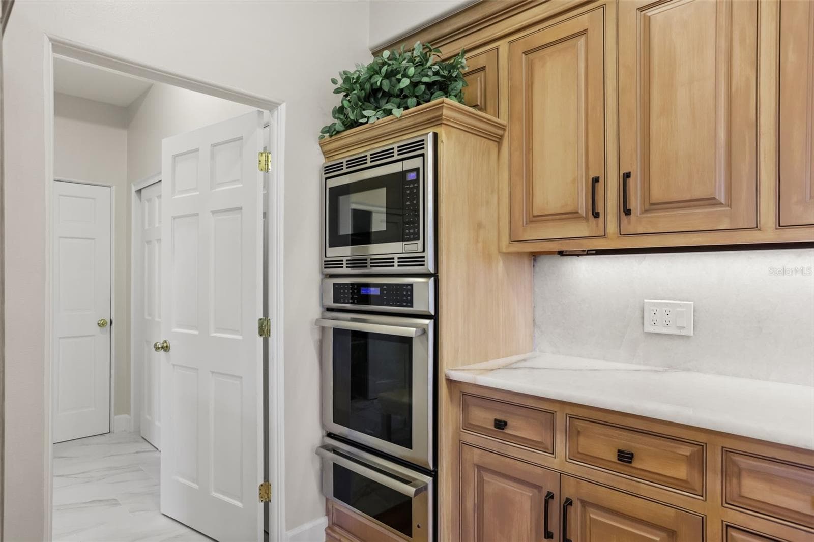 Single Family Residence at 1909 BELFORD CT, MAITLAND, photo 24 of 84