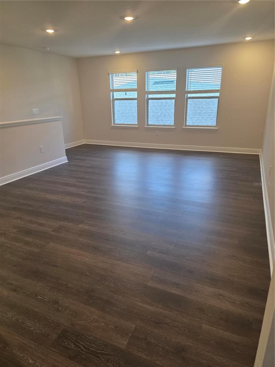 Single Family Residence at 11851 SHINE VIEW LN, WINTER GARDEN, photo 4 of 76