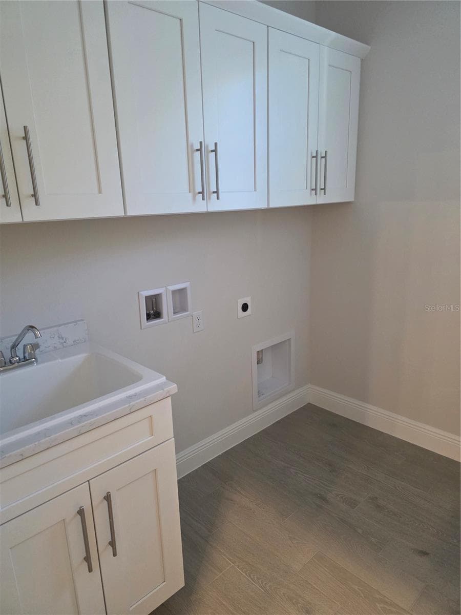 Single Family Residence at 11851 SHINE VIEW LN, WINTER GARDEN, photo 16 of 76