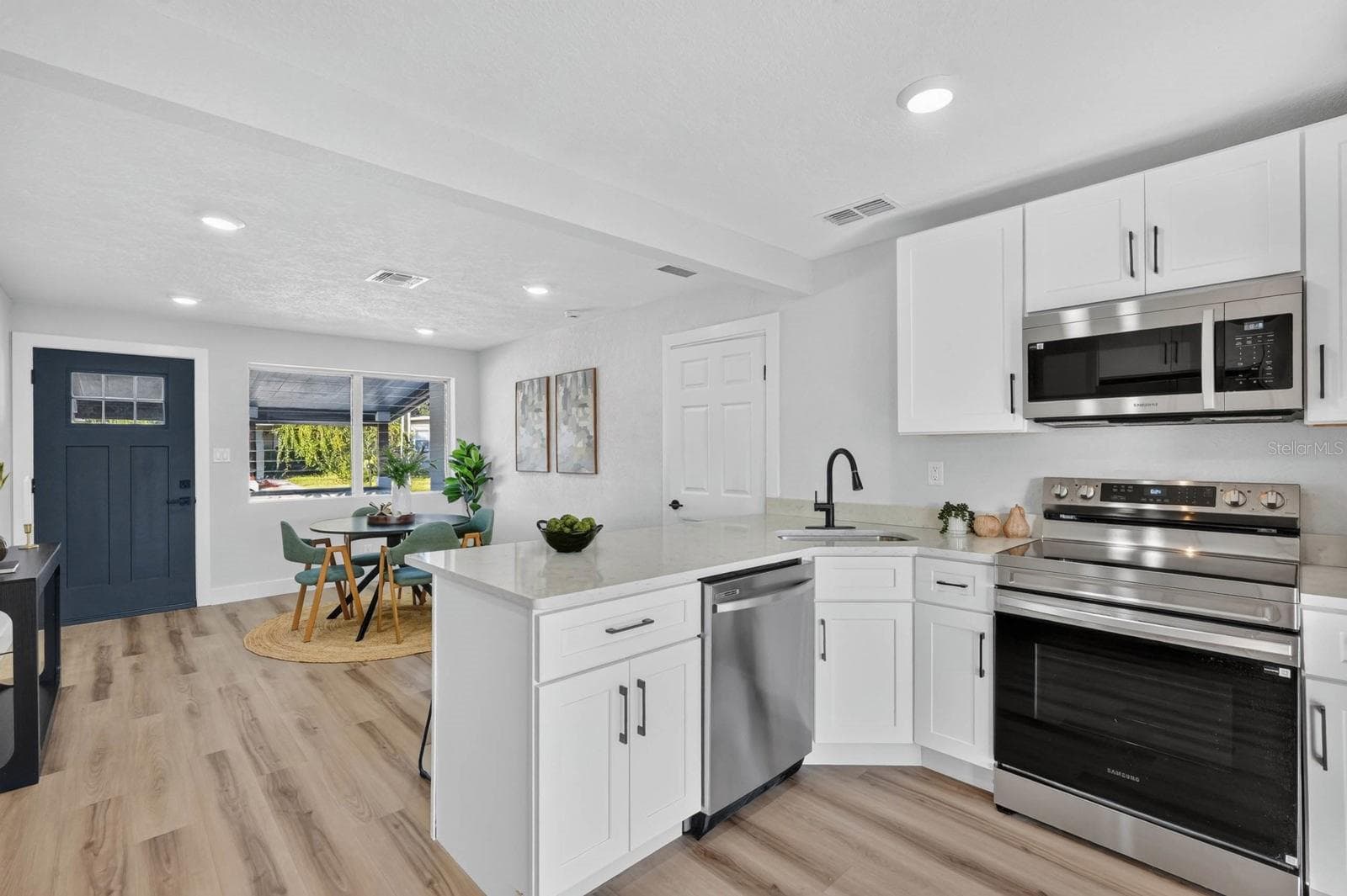 Single Family Residence at 801 LEWIS DR, DAYTONA BEACH, photo 12 of 49