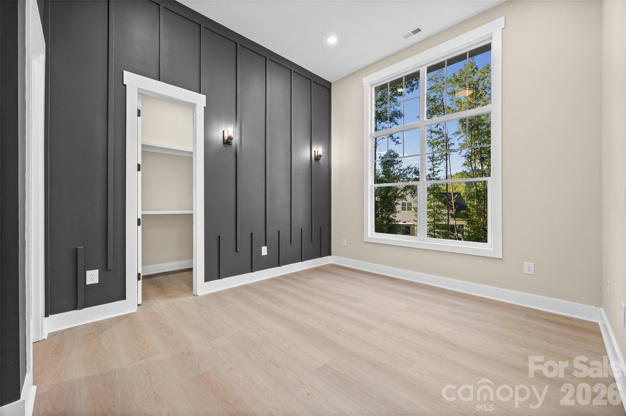 Single Family Residence at 2621 Moon Creek Lane, Clover, photo 5 of 46