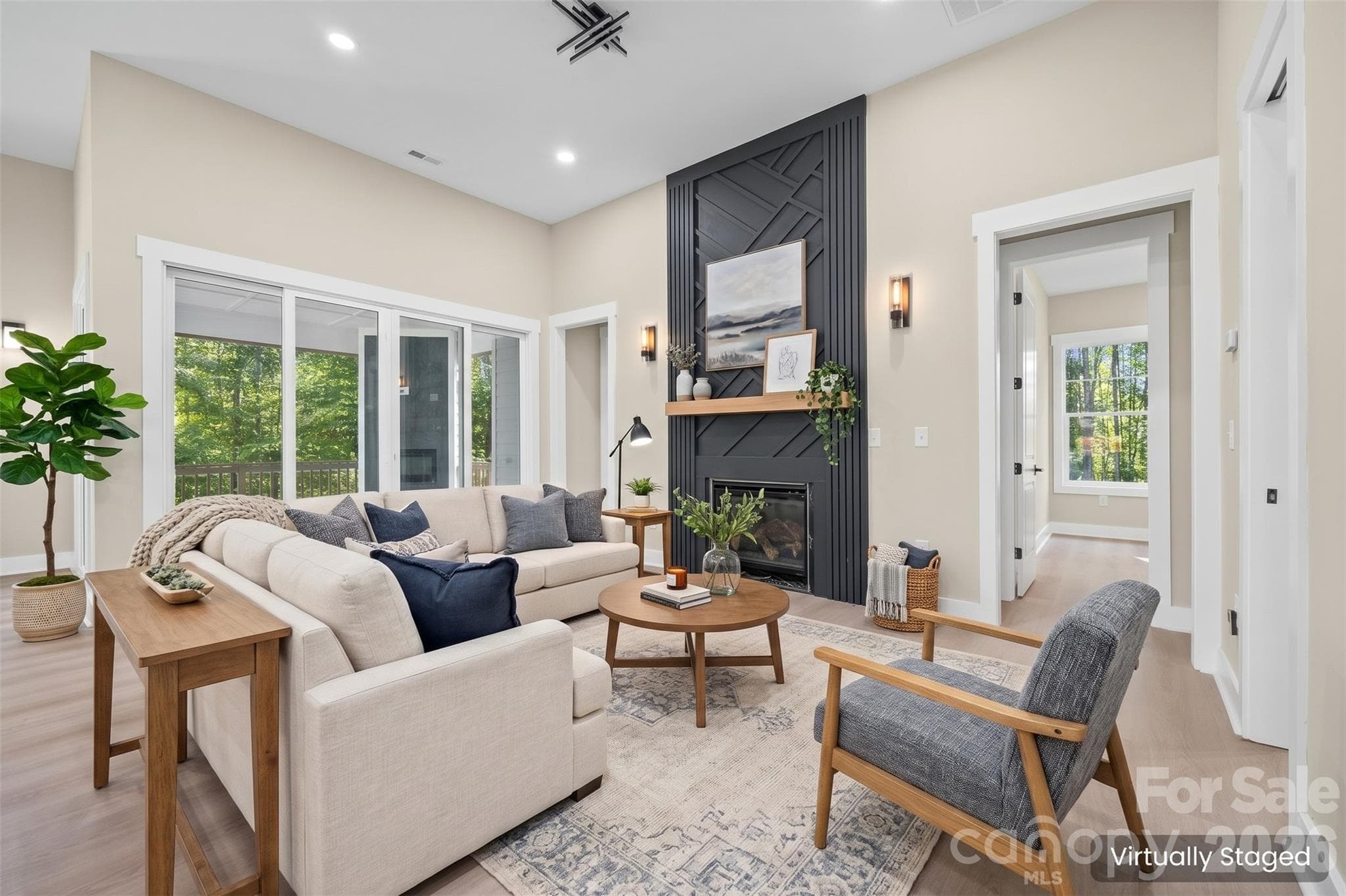Single Family Residence at 2621 Moon Creek Lane, Clover, photo 8 of 46