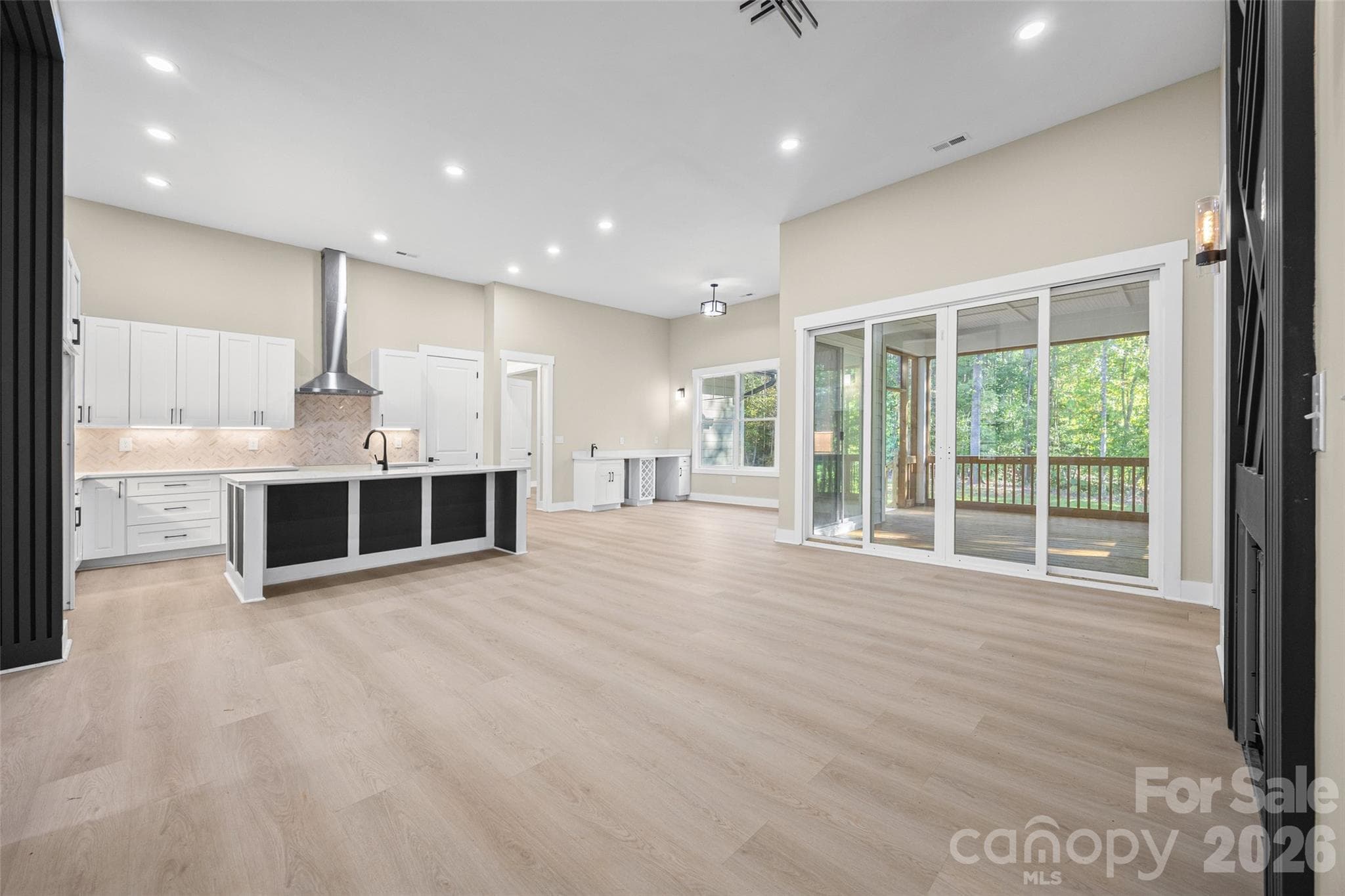 Single Family Residence at 2621 Moon Creek Lane, Clover, photo 9 of 46