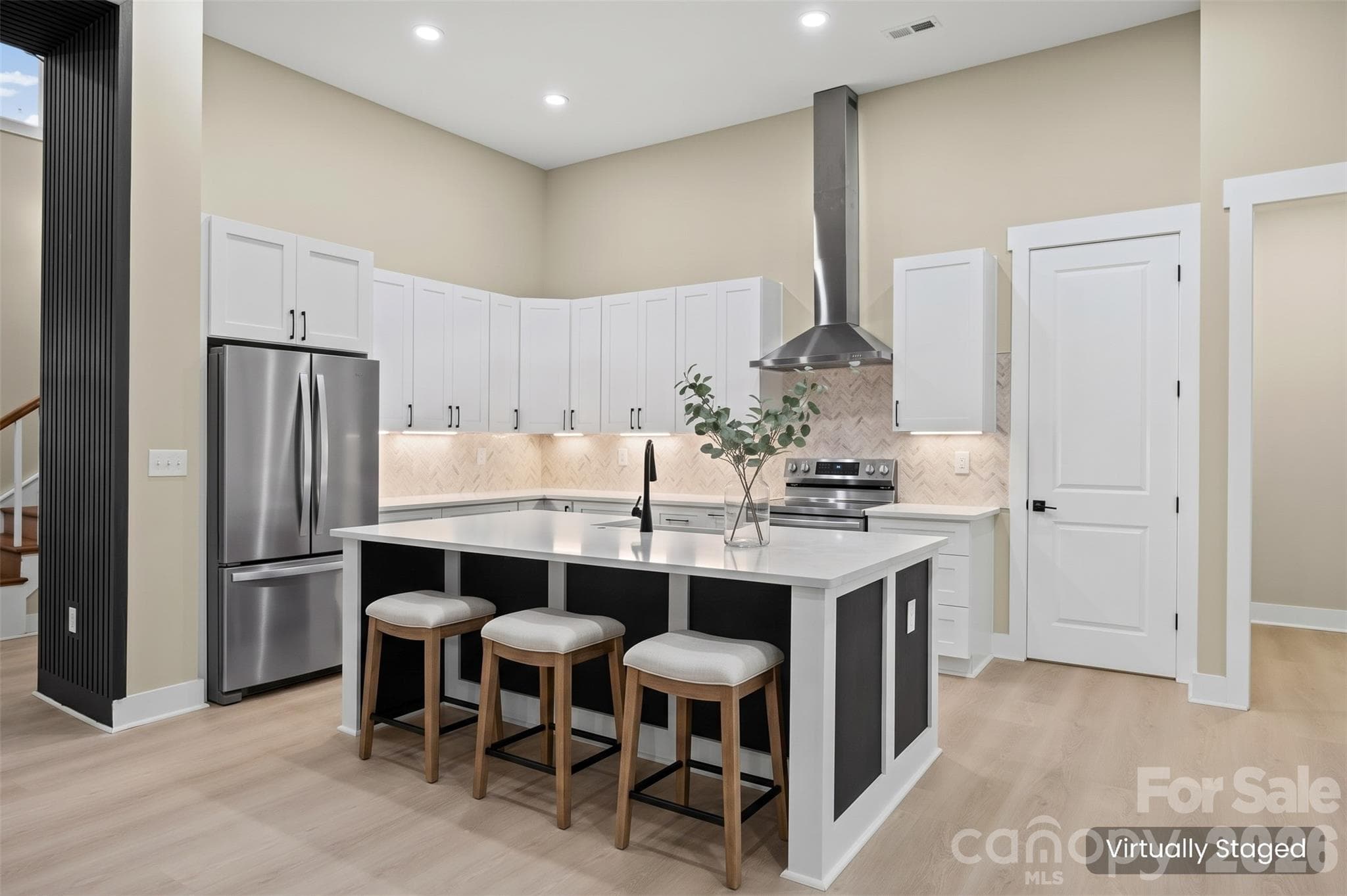 Single Family Residence at 2621 Moon Creek Lane, Clover, photo 15 of 46