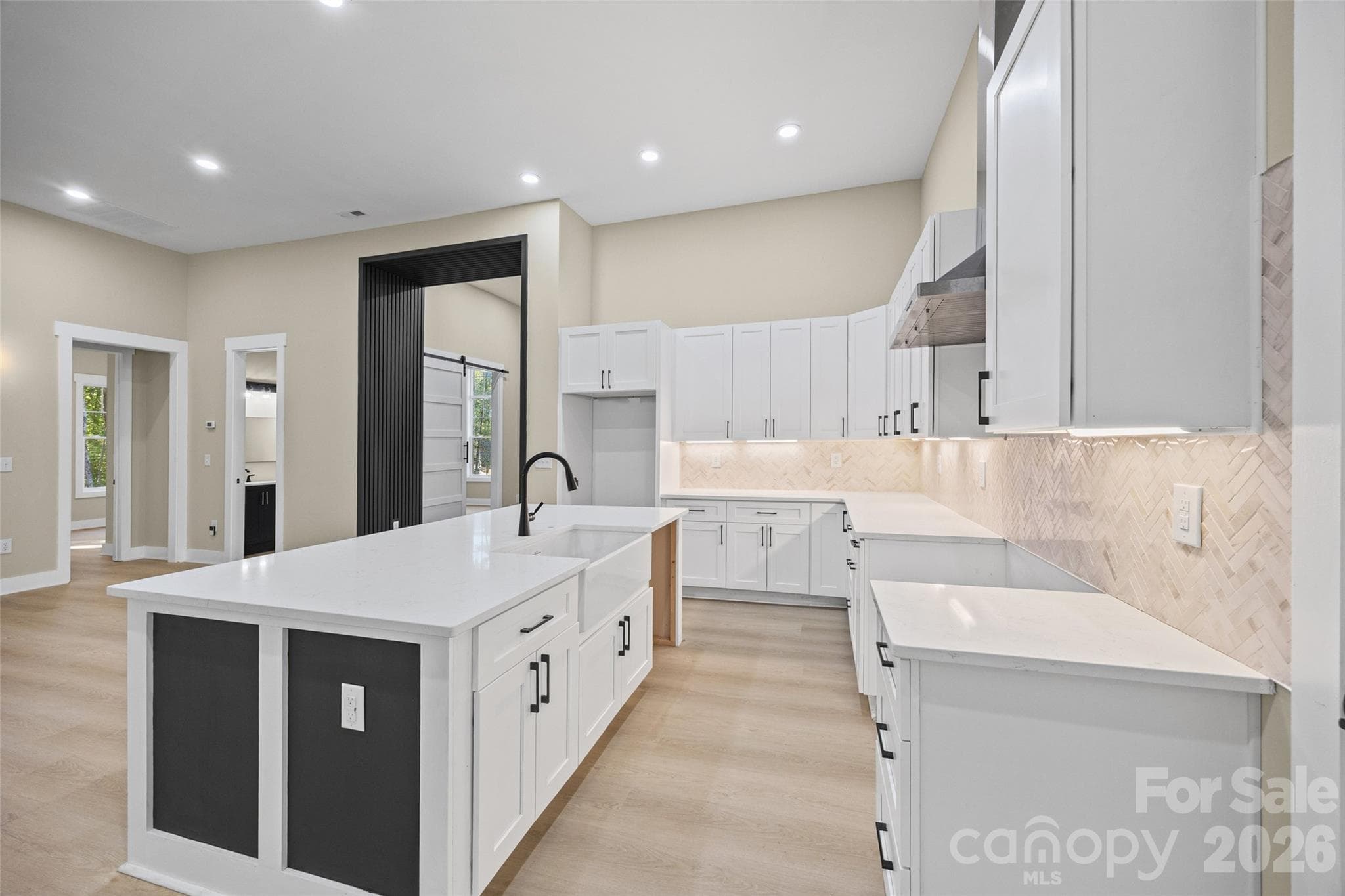 Single Family Residence at 2621 Moon Creek Lane, Clover, photo 16 of 46