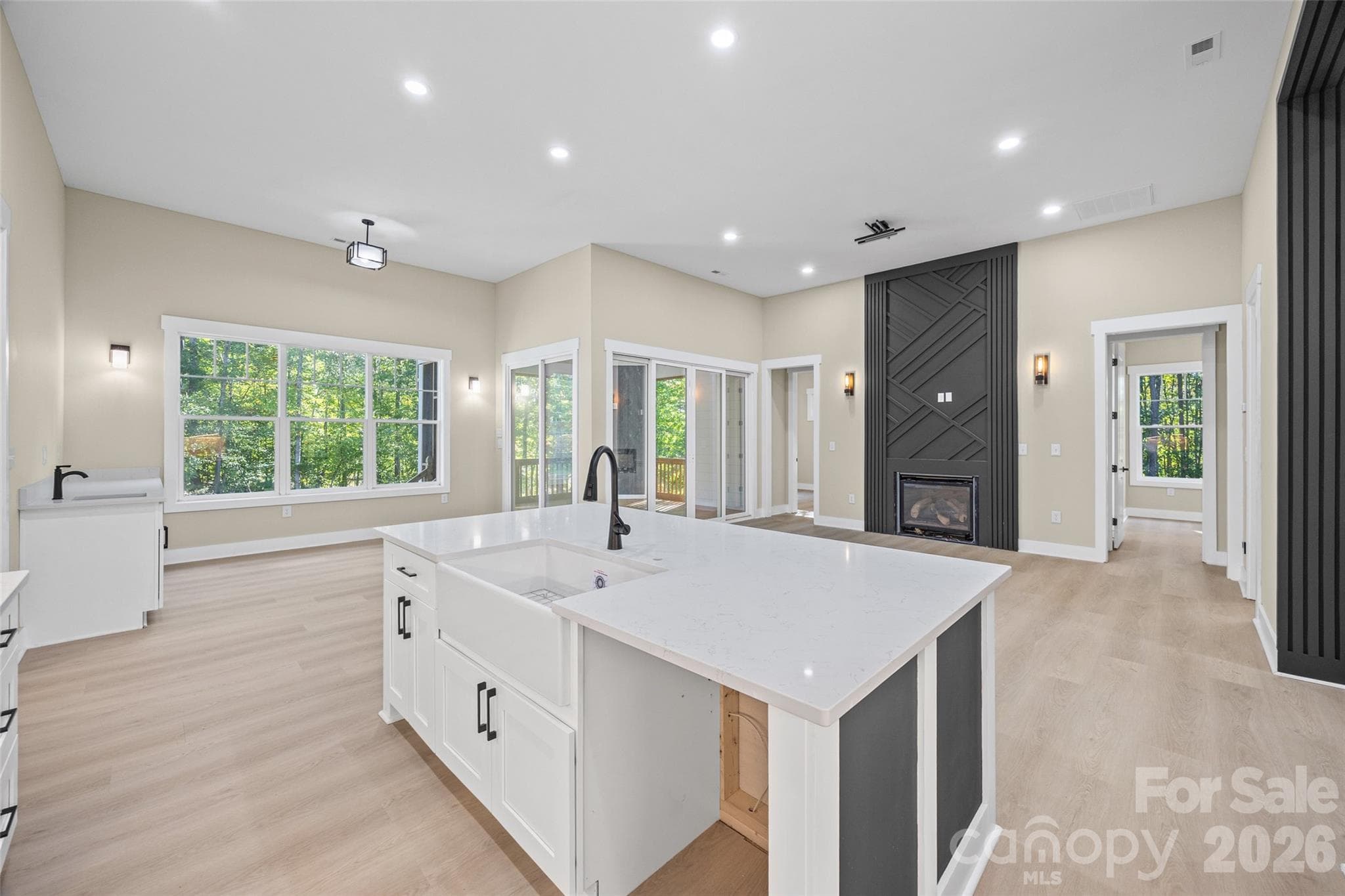 Single Family Residence at 2621 Moon Creek Lane, Clover, photo 17 of 46