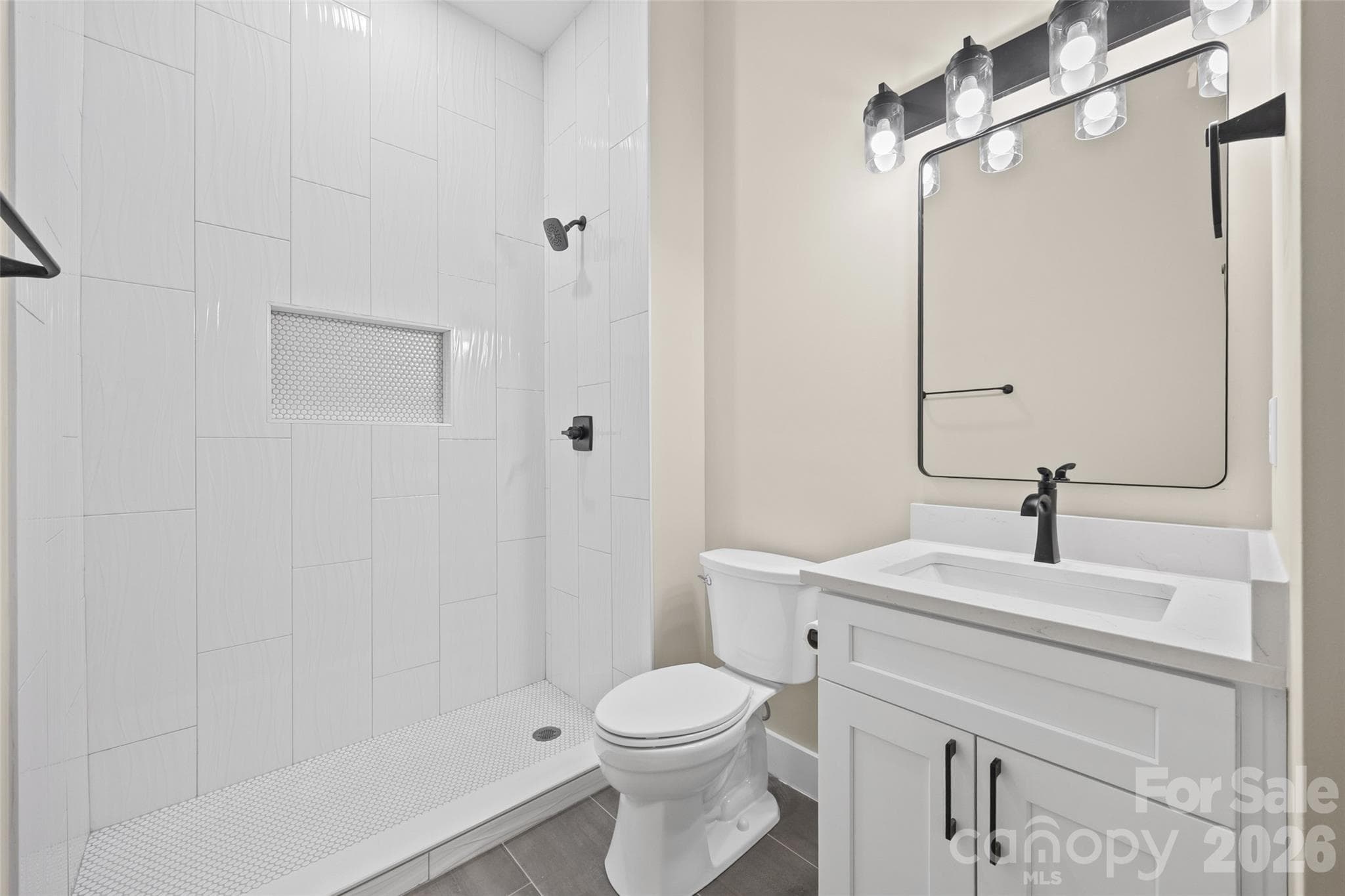 Single Family Residence at 2621 Moon Creek Lane, Clover, photo 24 of 46