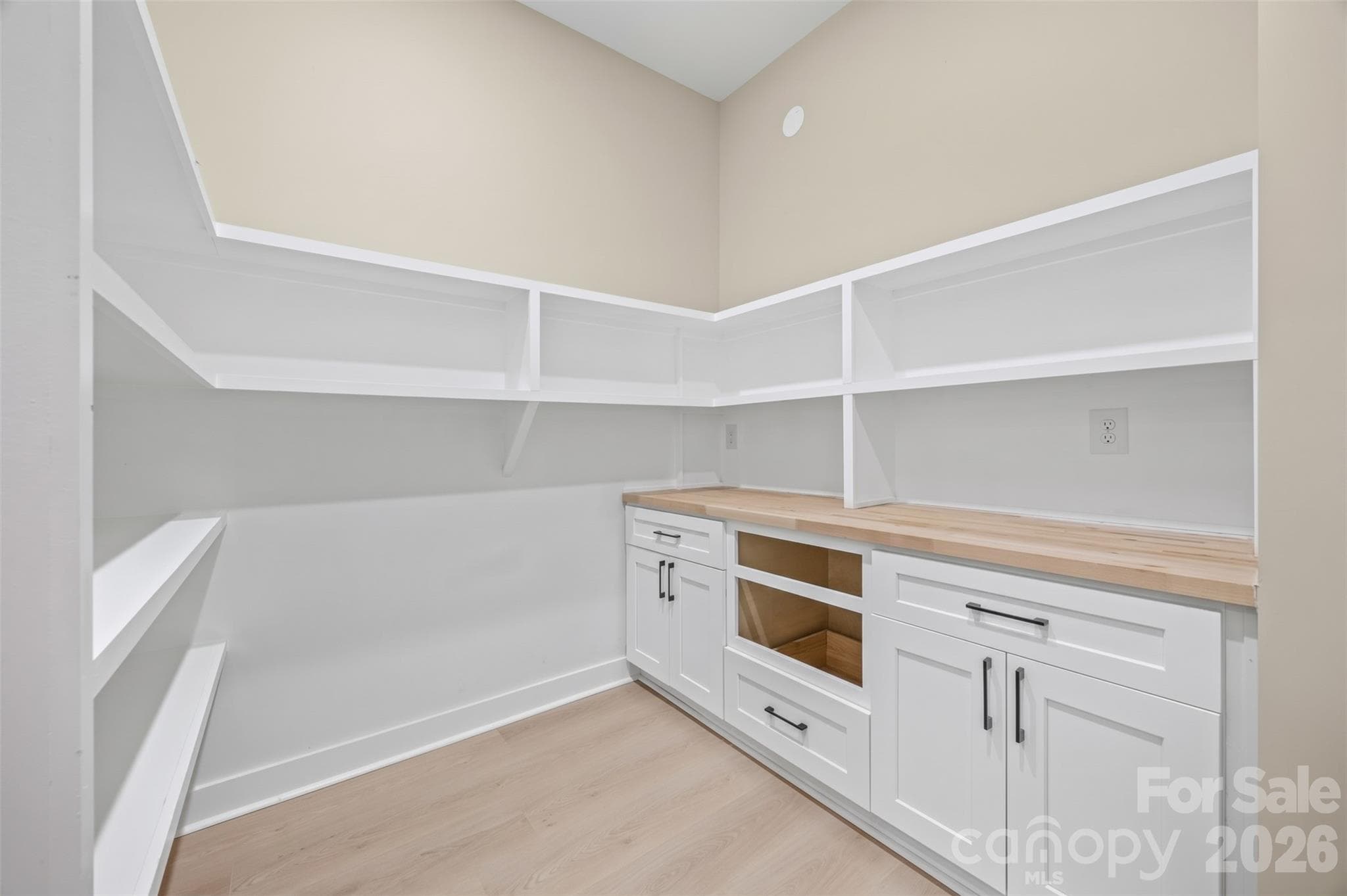Single Family Residence at 2621 Moon Creek Lane, Clover, photo 25 of 46