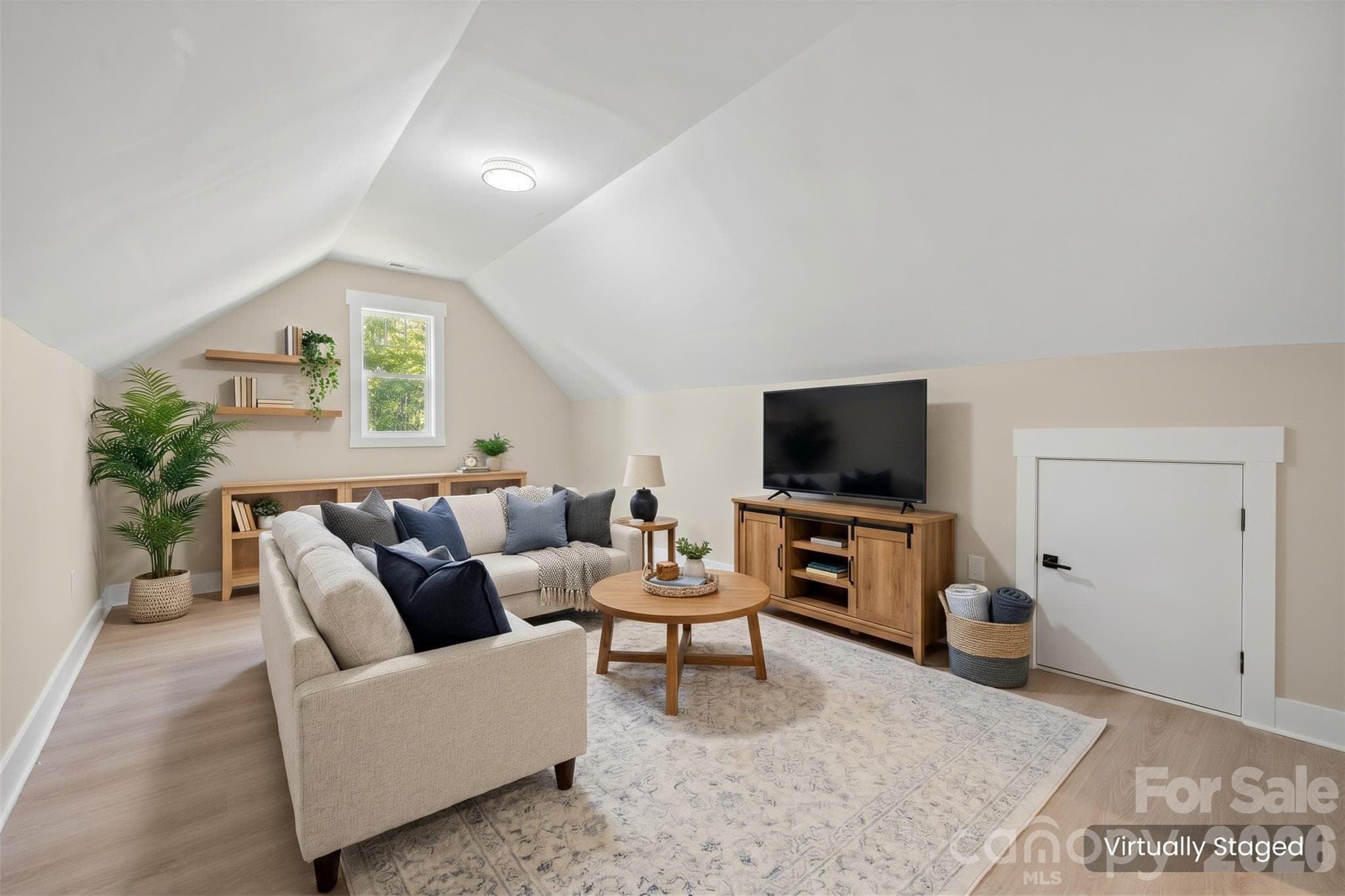 Single Family Residence at 2621 Moon Creek Lane, Clover, photo 37 of 46