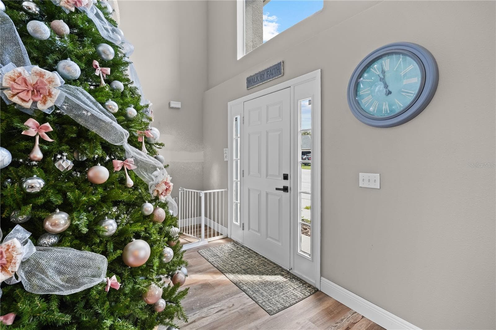 Entrance with high ceilings - 148 VISTA VIEW AVE, EAGLE LAKE