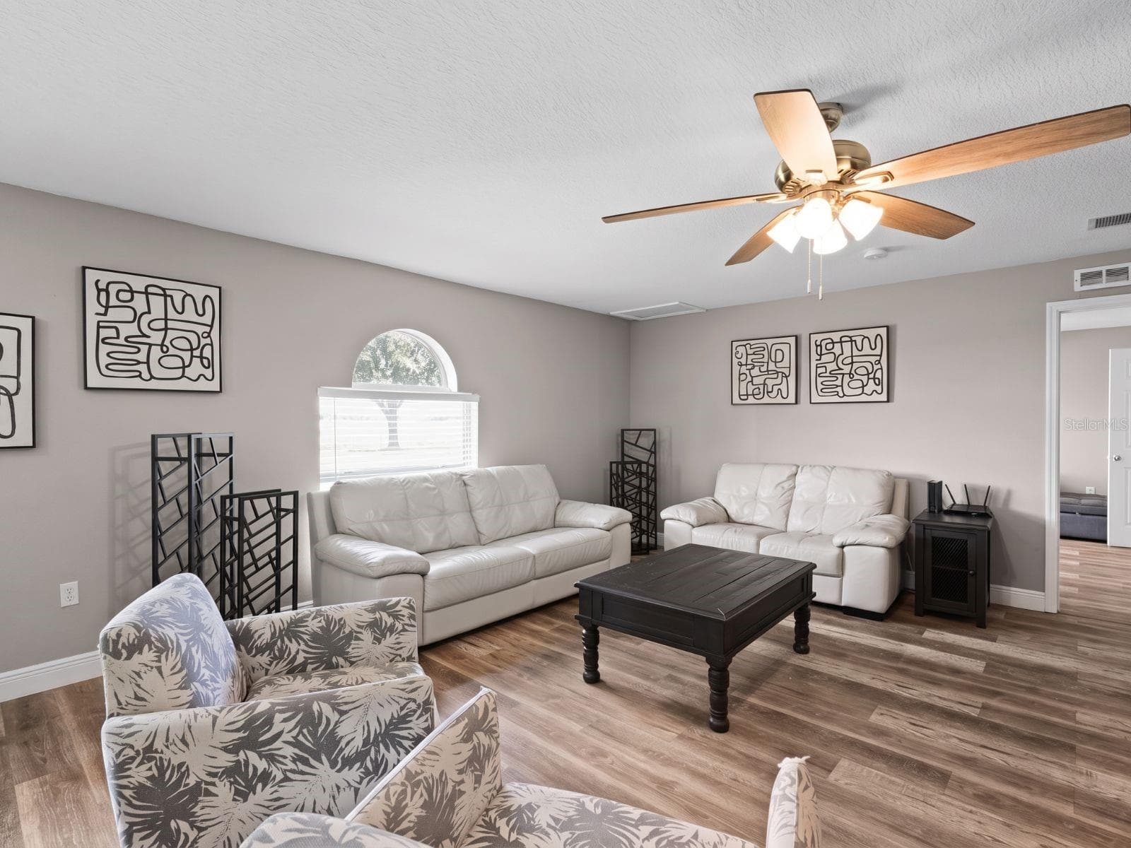 Single Family Residence at 148 VISTA VIEW AVE, EAGLE LAKE, photo 11 of 46