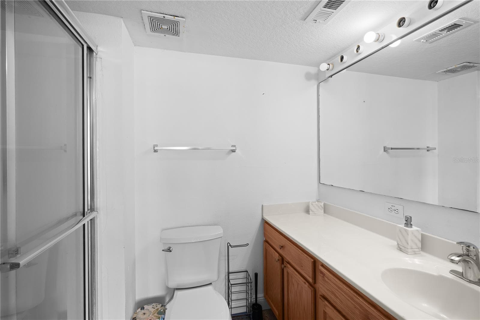 Bathroom 3 - 148 VISTA VIEW AVE, EAGLE LAKE