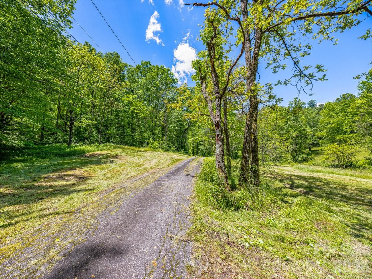 336A S Bobs Creek Road
