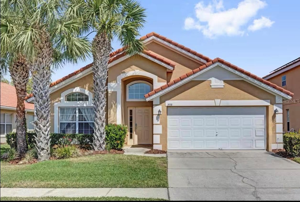 1438 SOLANA CIR
