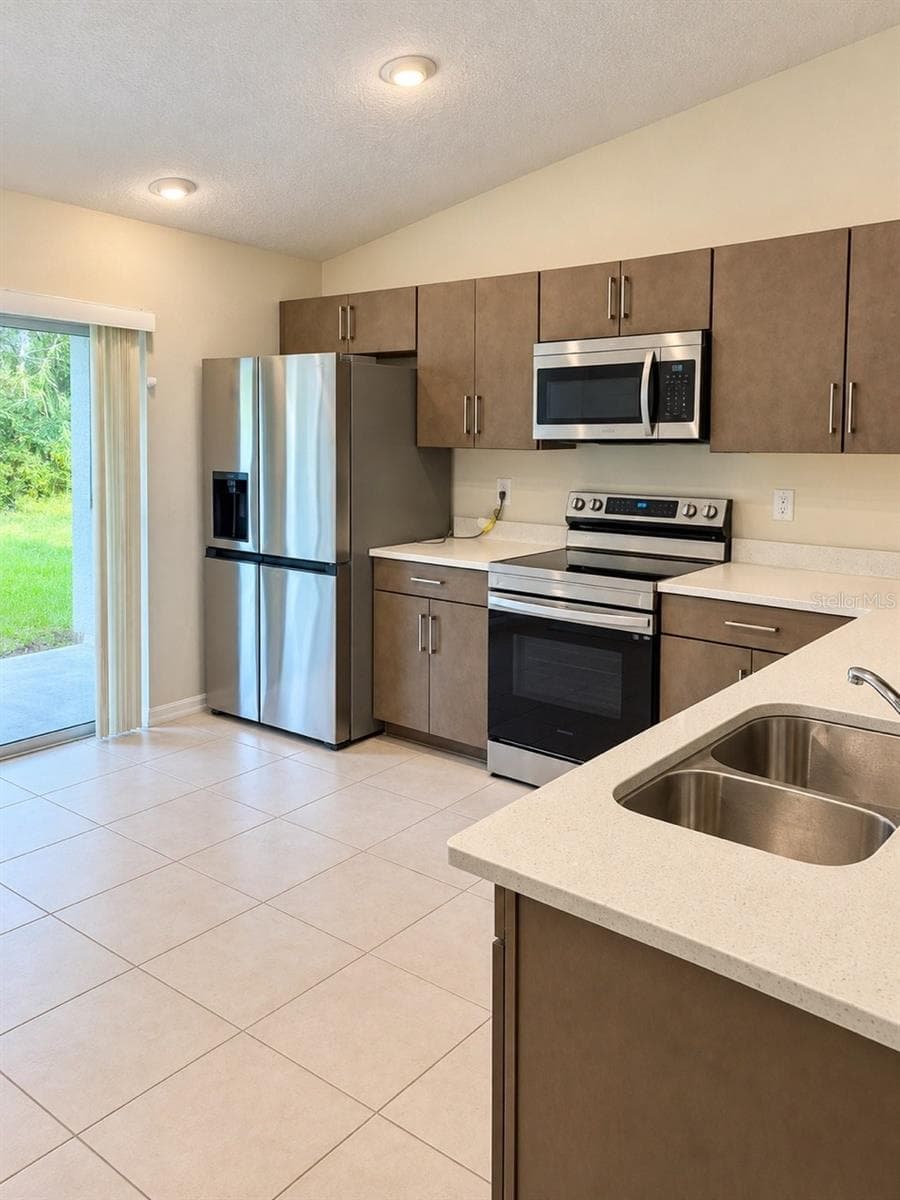 Duplex at 91 PLAIN VIEW DR, PALM COAST, photo 6 of 16