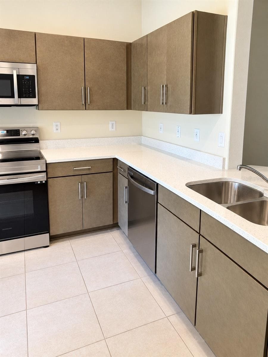 Duplex at 91 PLAIN VIEW DR, PALM COAST, photo 7 of 16