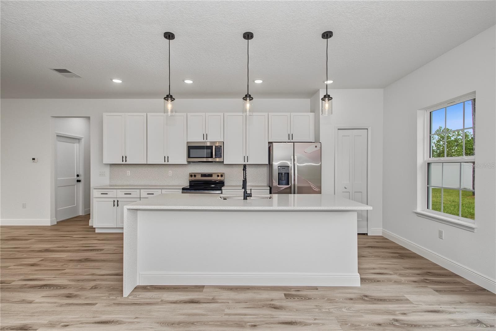 Single Family Residence at 2433 W ANDROMEDAE DR, CITRUS SPRINGS, photo 2 of 48