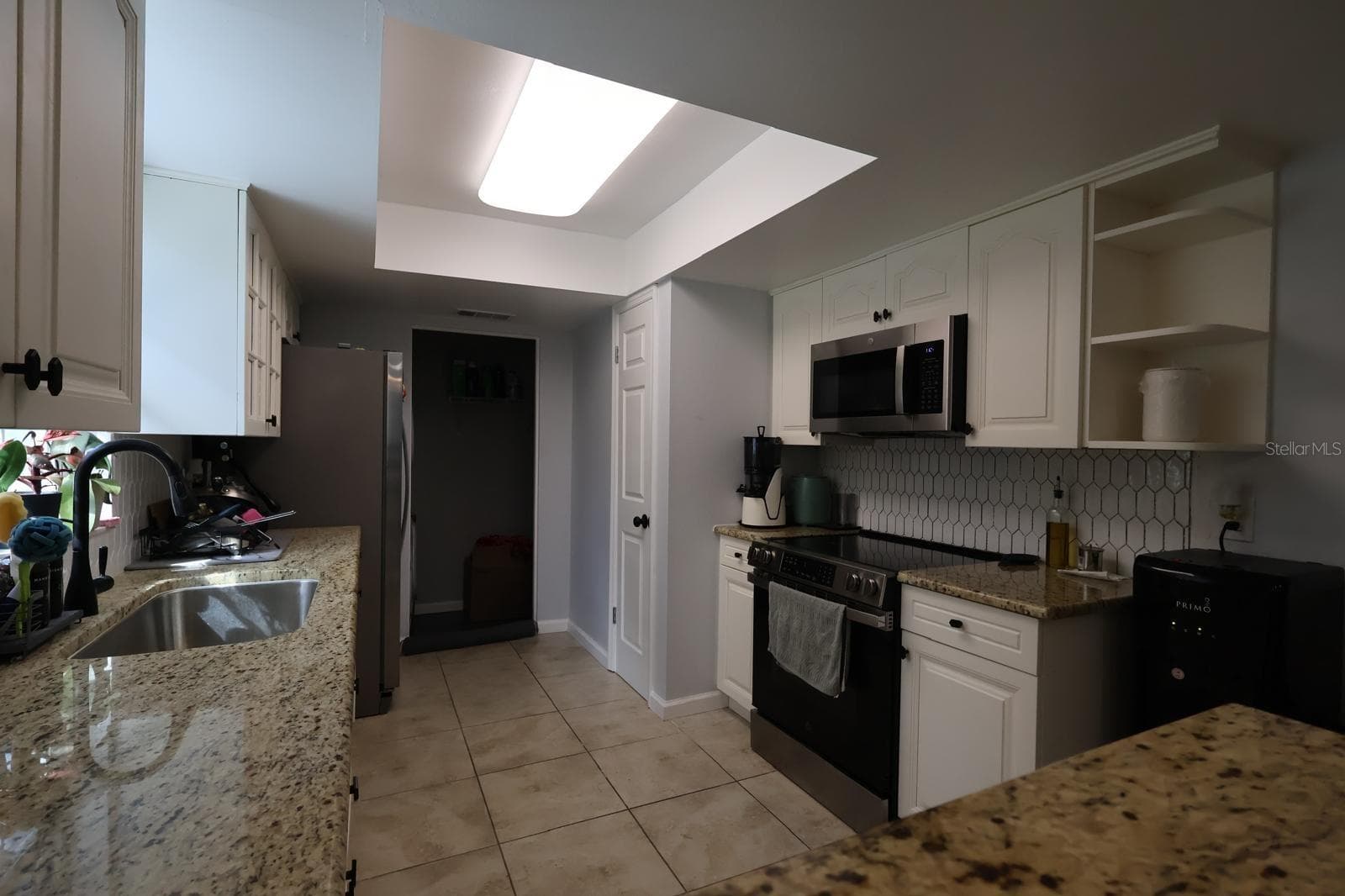 Single Family Residence at 256 LA PAZ DR, KISSIMMEE, photo 12 of 37