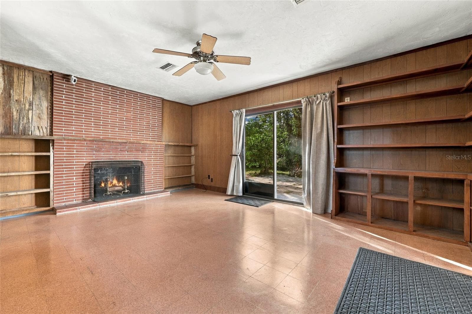Single Family Residence at 105 SE 70TH ST, GAINESVILLE, photo 6 of 25