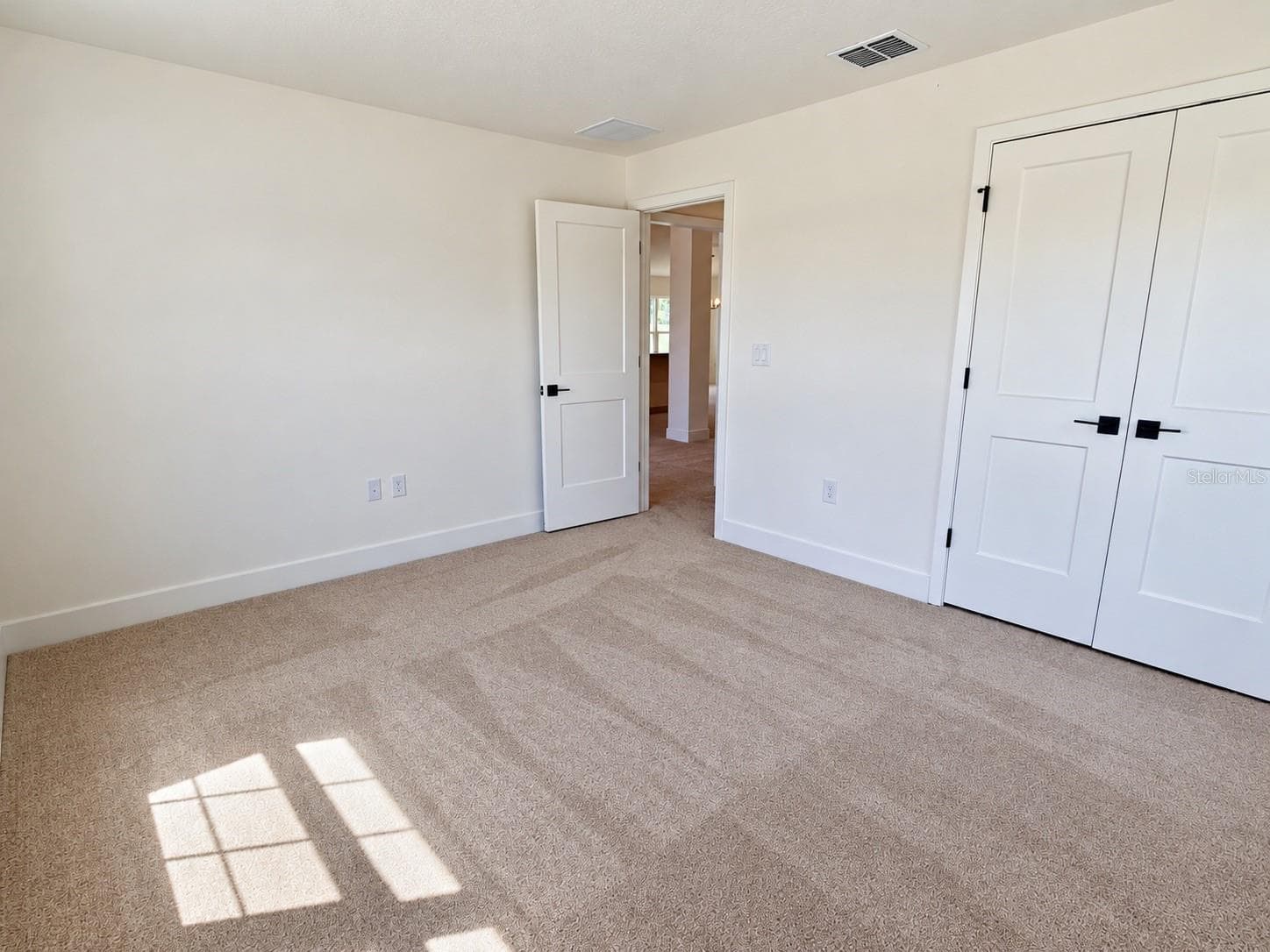 Single Family Residence at 7696 BENT TREE LOOP, HARMONY, photo 3 of 20