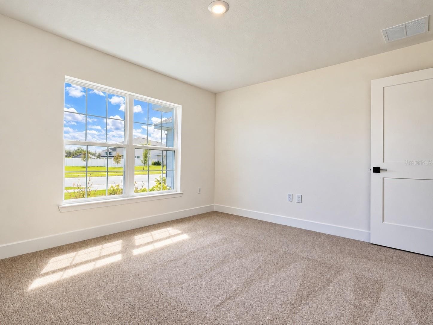 Single Family Residence at 7696 BENT TREE LOOP, HARMONY, photo 4 of 20