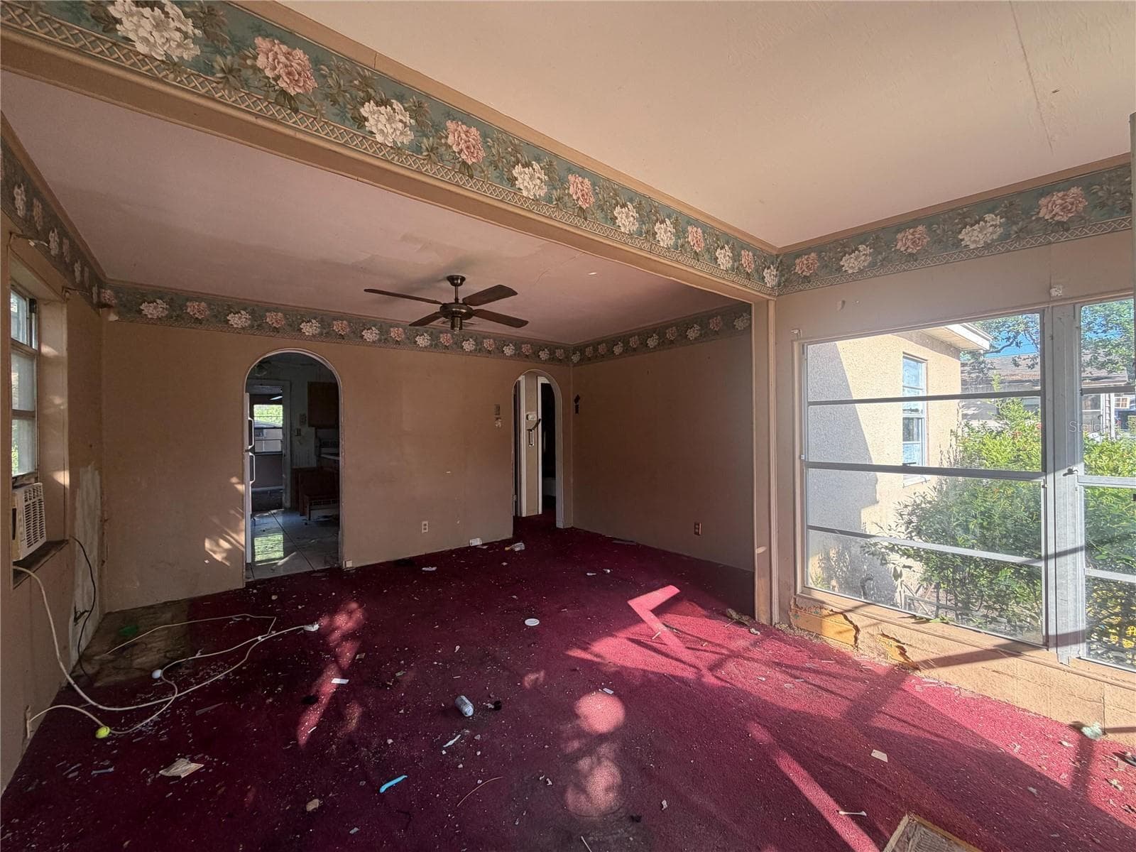 Single Family Residence at 2221 UNION ST S, ST PETERSBURG, photo 12 of 36