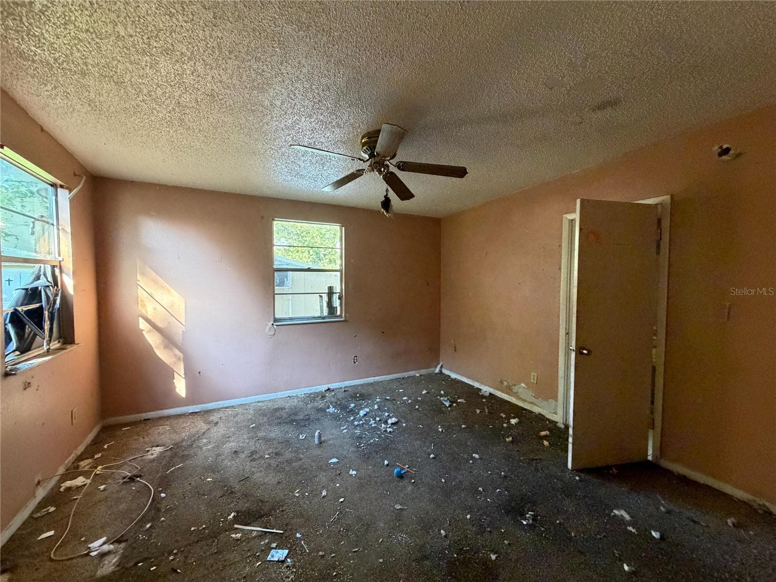 Single Family Residence at 2221 UNION ST S, ST PETERSBURG, photo 14 of 36