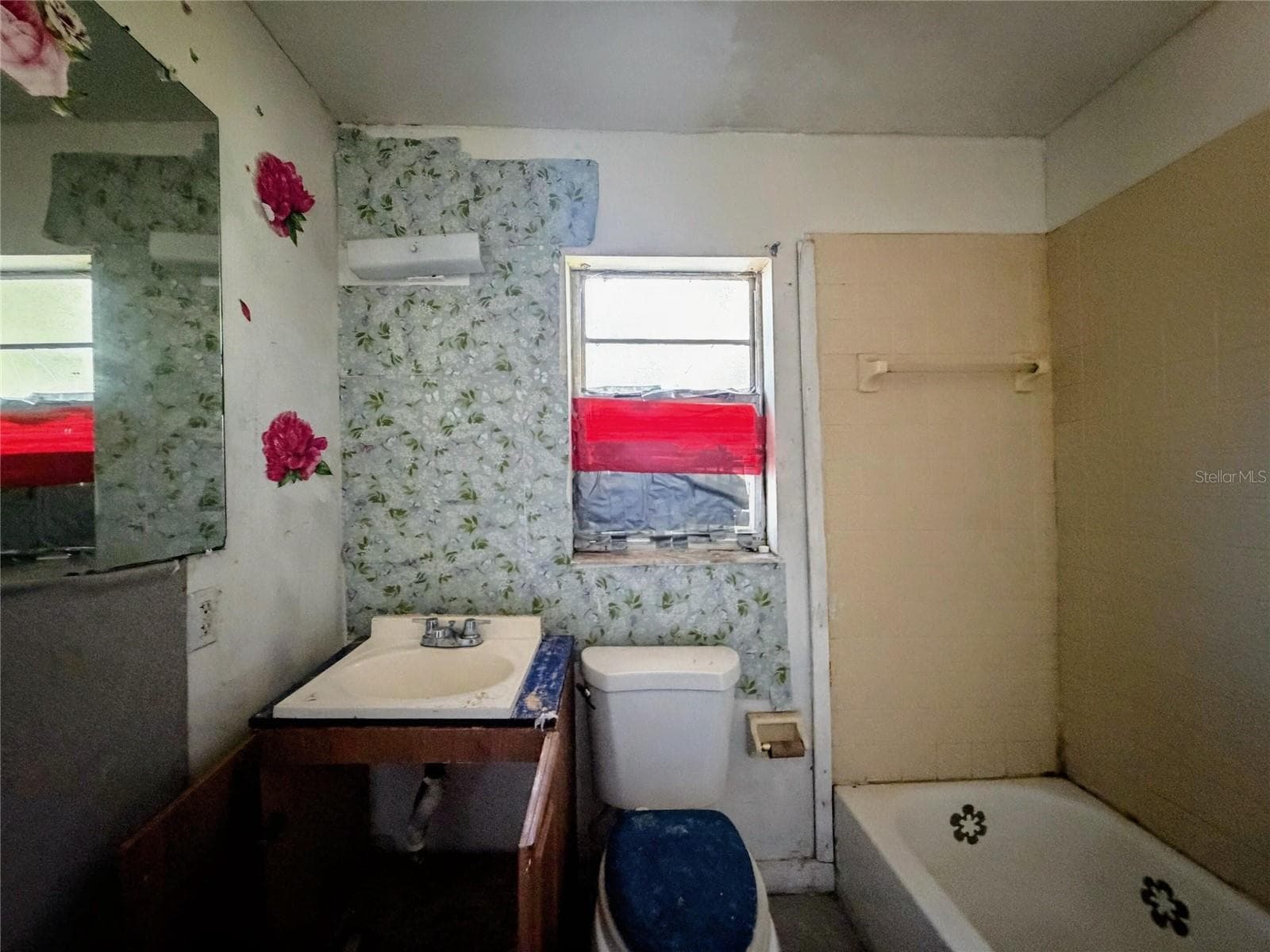 Single Family Residence at 2221 UNION ST S, ST PETERSBURG, photo 34 of 36