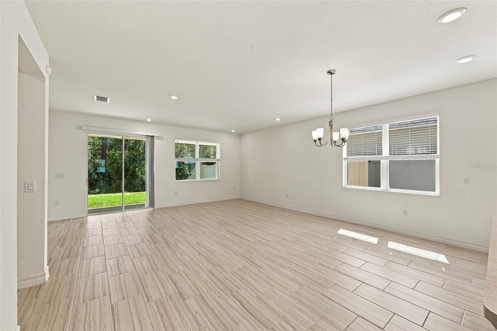 Single Family Residence at 2856 SANCTUARY DR, CLERMONT, photo 8 of 41