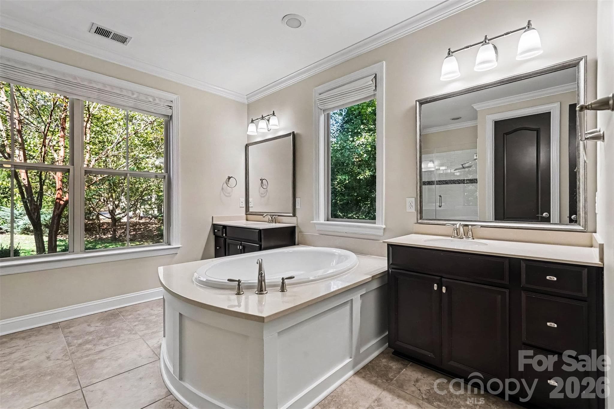 Single Family Residence at 12609 Burr Oak Lane, Charlotte, photo 21 of 48
