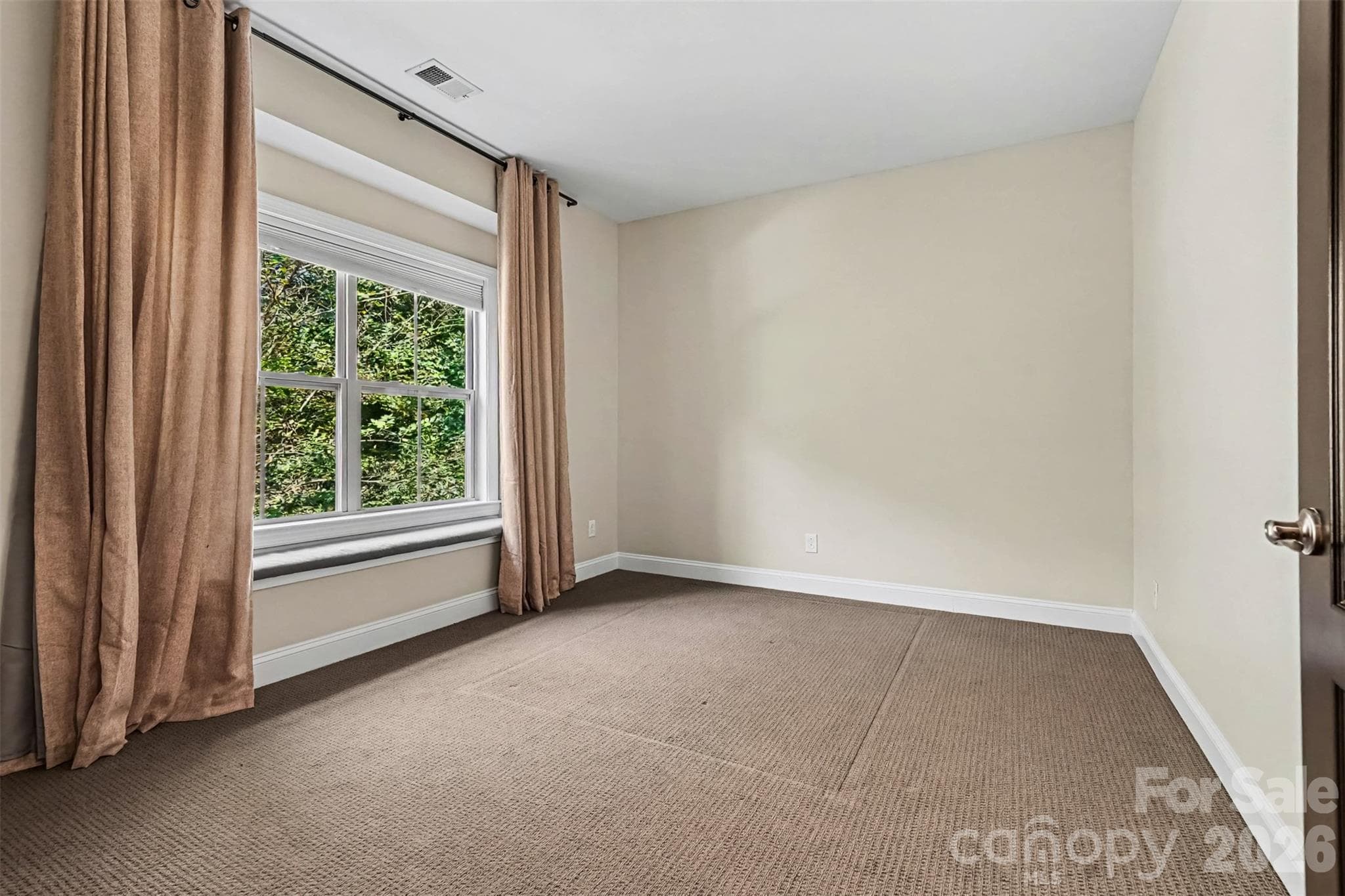 Single Family Residence at 12609 Burr Oak Lane, Charlotte, photo 29 of 48