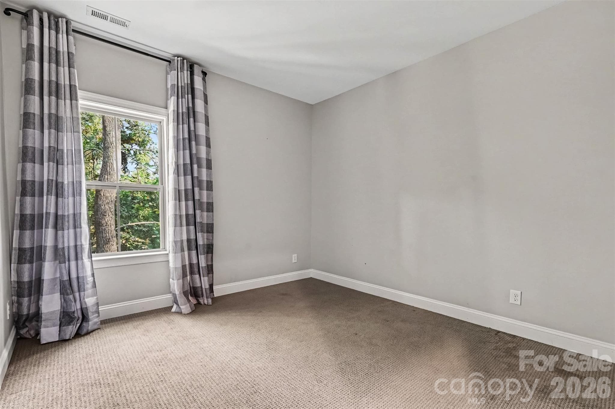 Single Family Residence at 12609 Burr Oak Lane, Charlotte, photo 30 of 48