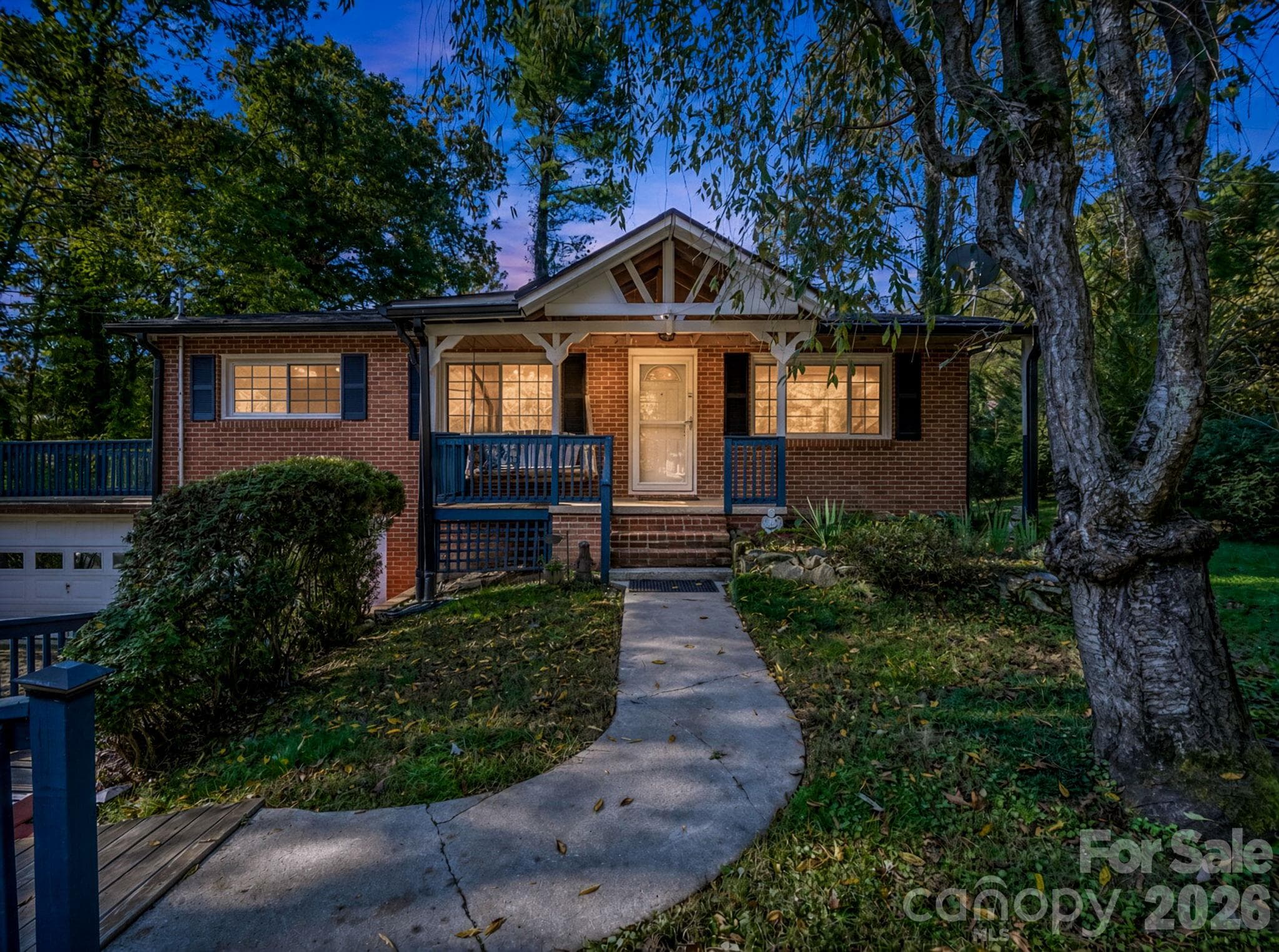 Single Family Residence at 88 Lake Rugby Drive, Hendersonville, photo 38 of 38