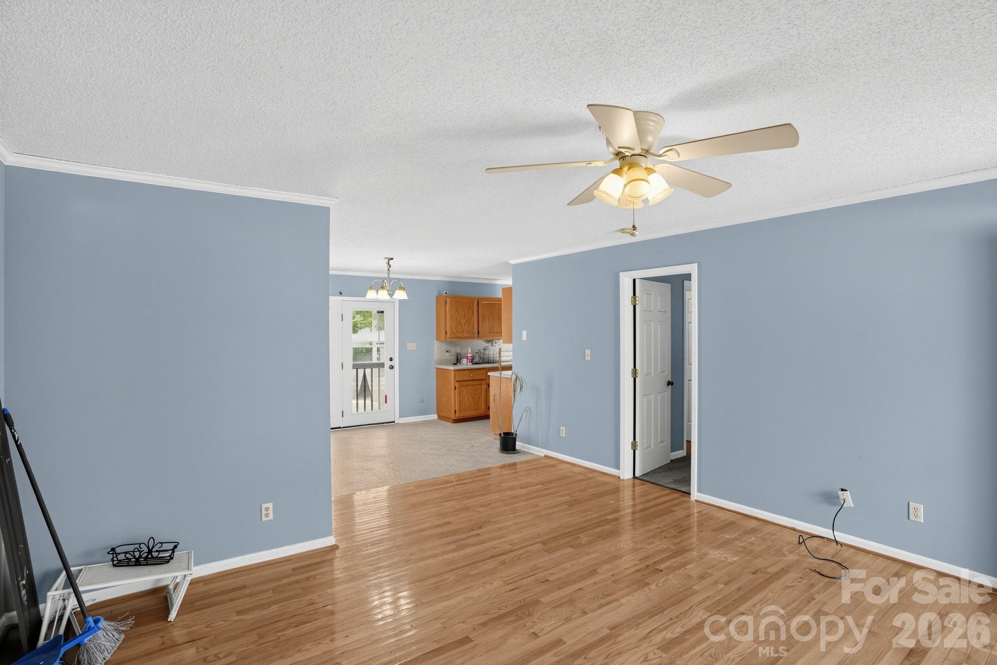 Single Family Residence at 3033 26th Street Lane, Hickory, photo 4 of 30