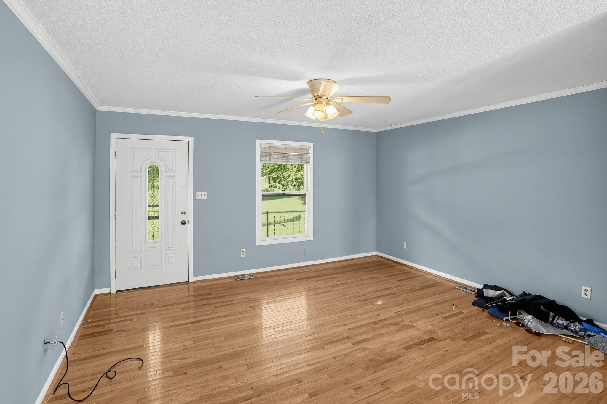 Single Family Residence at 3033 26th Street Lane, Hickory, photo 6 of 30