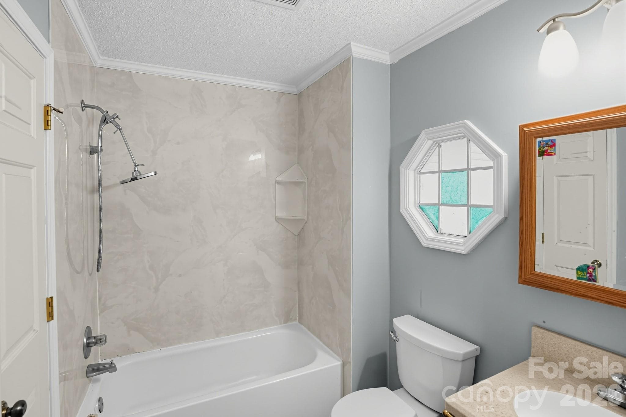 Single Family Residence at 3033 26th Street Lane, Hickory, photo 13 of 30