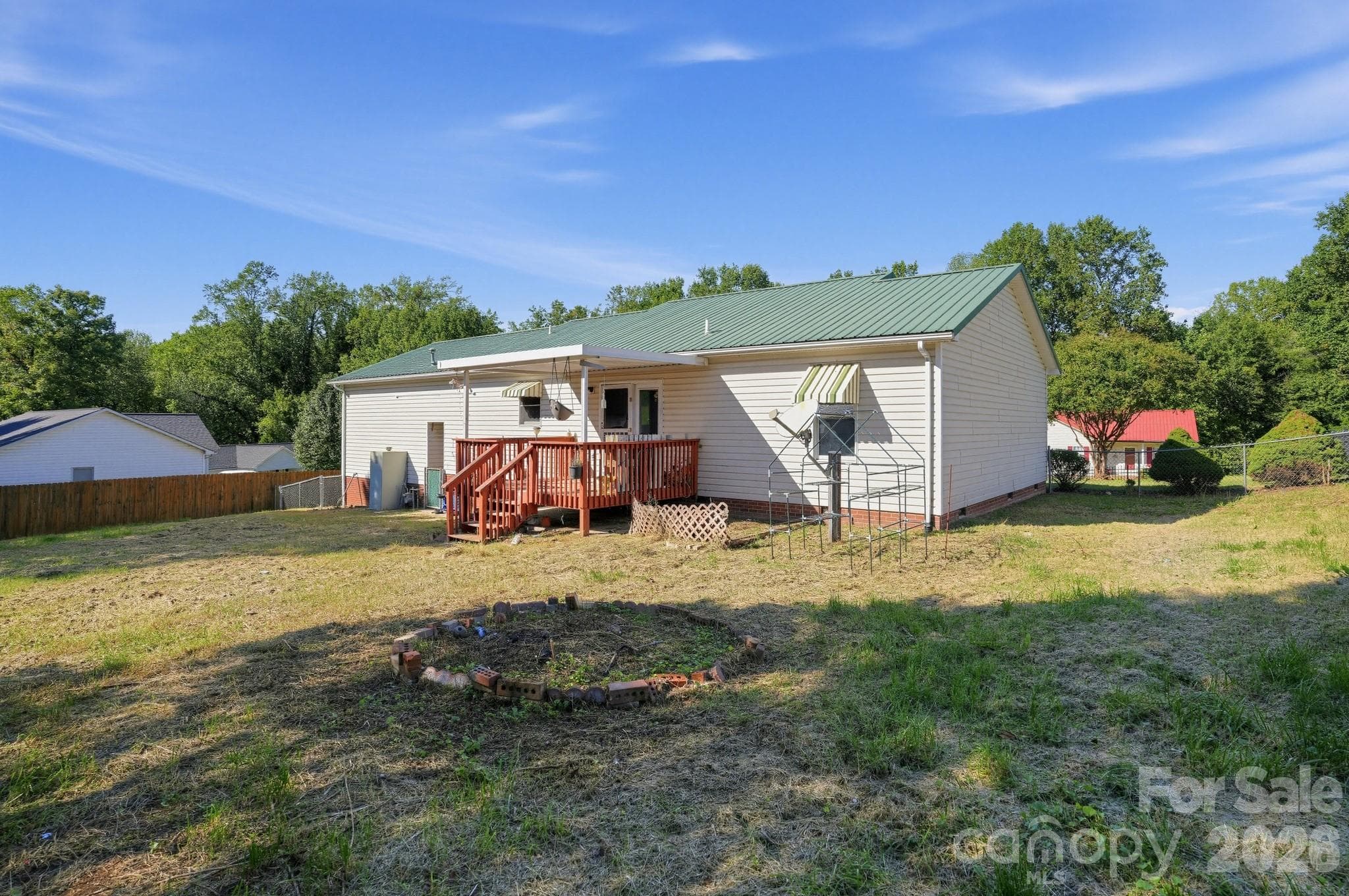 Single Family Residence at 3033 26th Street Lane, Hickory, photo 21 of 30