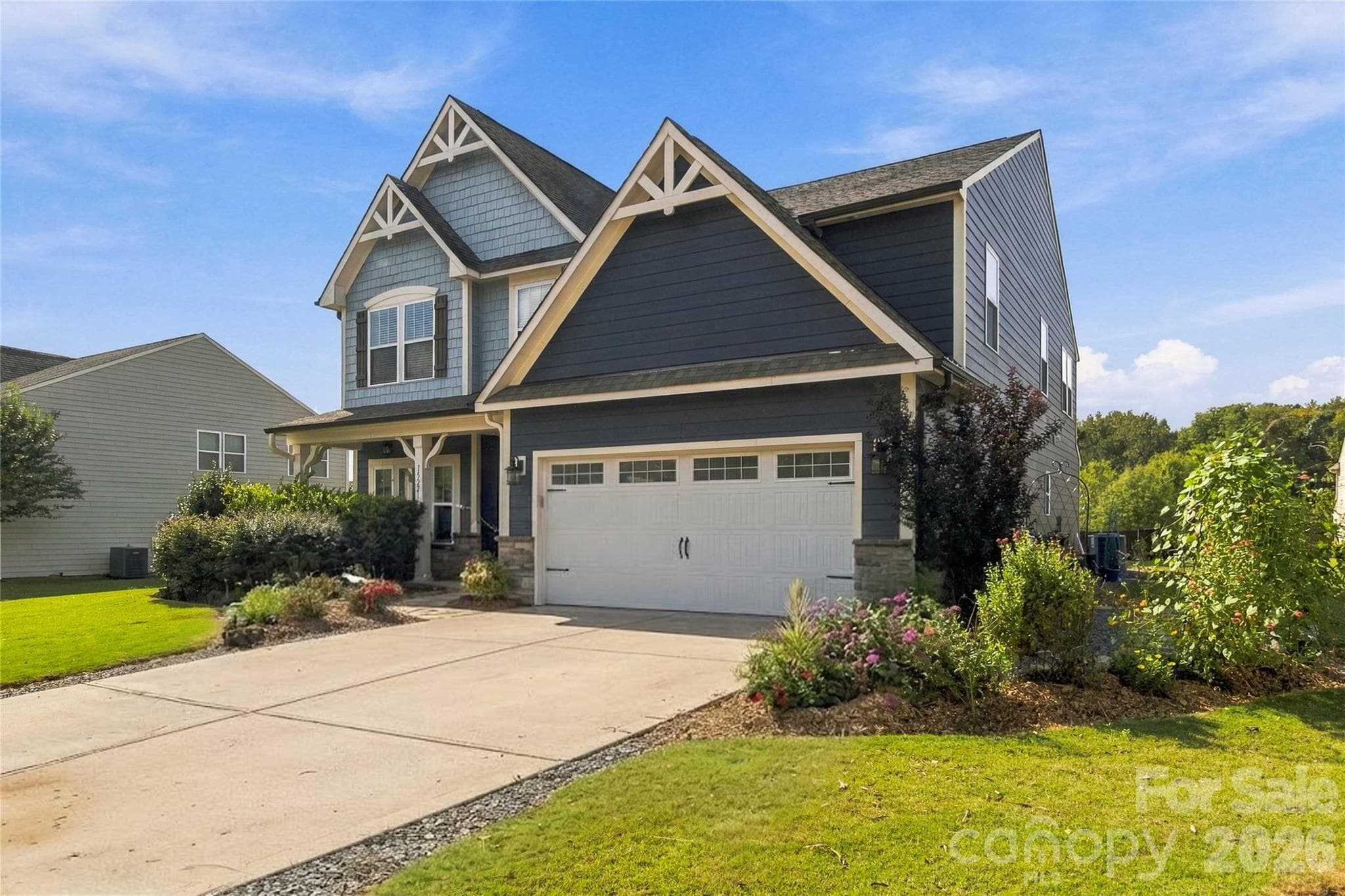 Single Family Residence at 15221 Kissimmee Lane, Mint Hill, photo 3 of 41