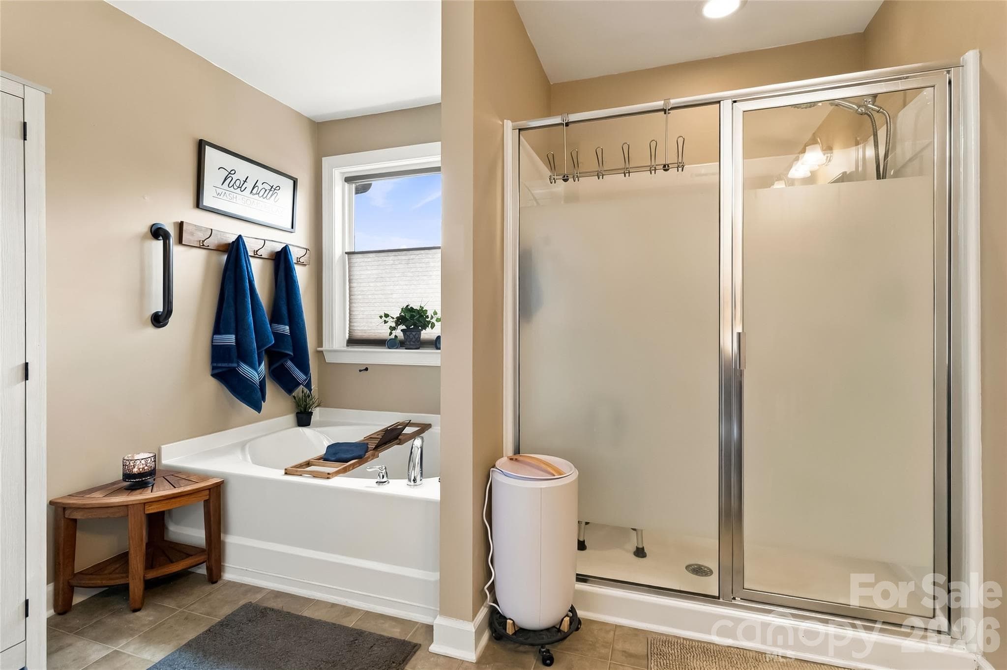 Primary Bathroom - 15221 Kissimmee Lane, Mint Hill