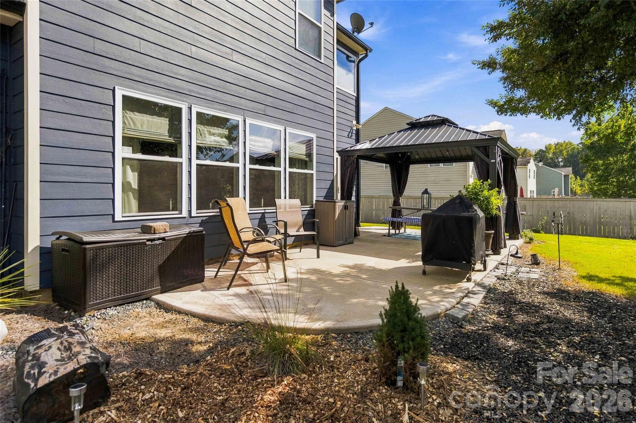 Oversized patio - 15221 Kissimmee Lane, Mint Hill