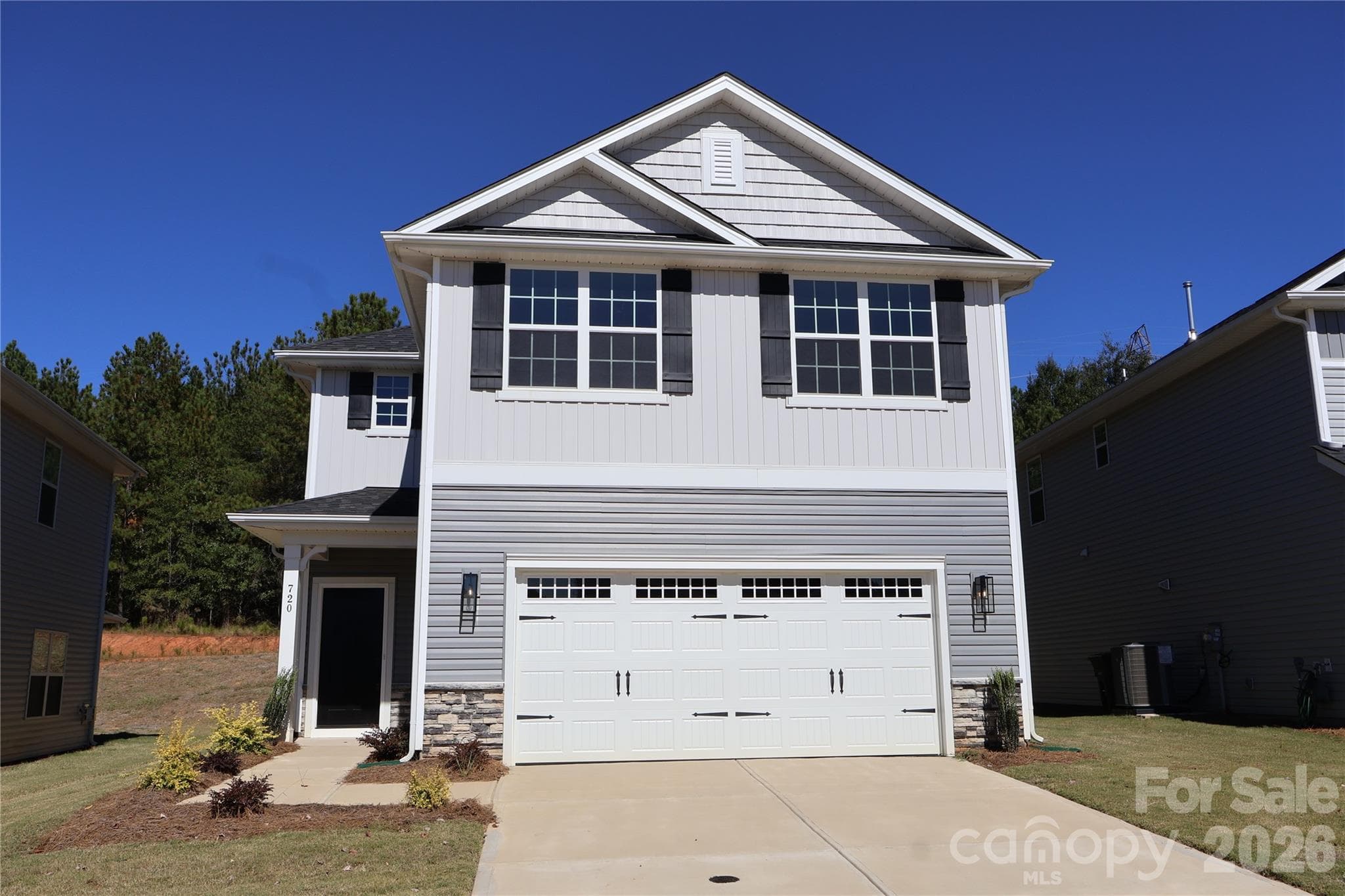 Single Family Residence at 720 Inwood Hill Drive, Gastonia, photo 2 of 35
